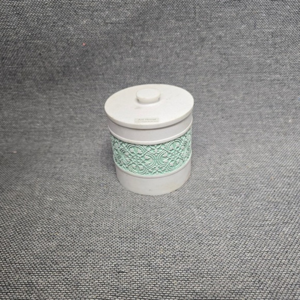 Art House White and Mint Green Filigree Resin Decorative Canister Jar with Lid‎